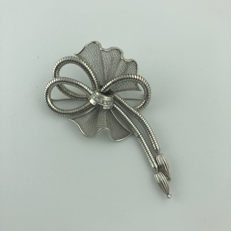 Prendedor en oro 18 K