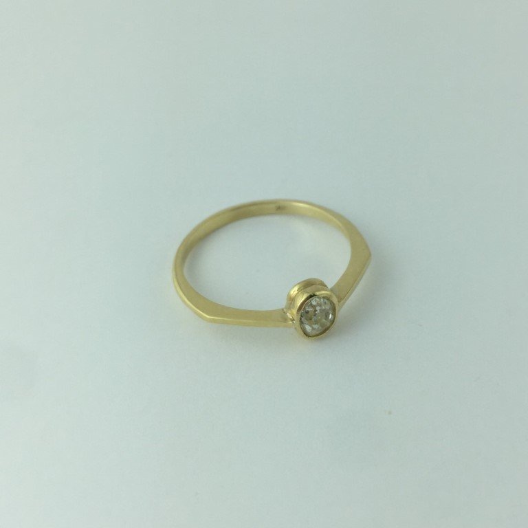 Anillo en oro 18 K