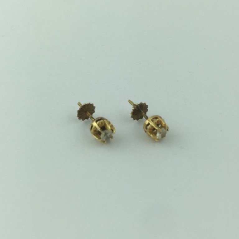 Tornillos en oro 18 K