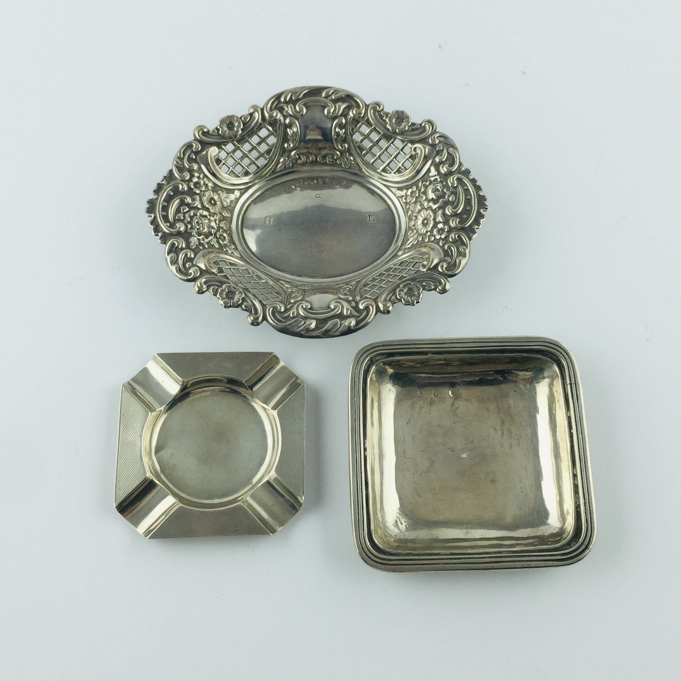 Tres piezas en plata