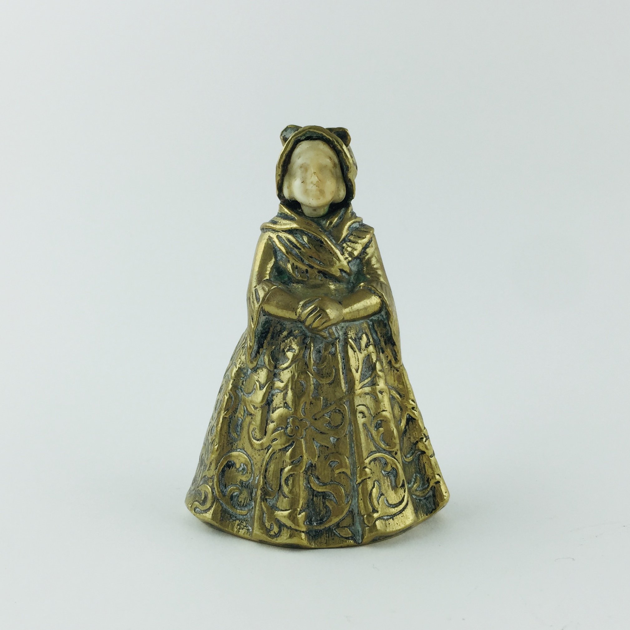 Campana criselefantina