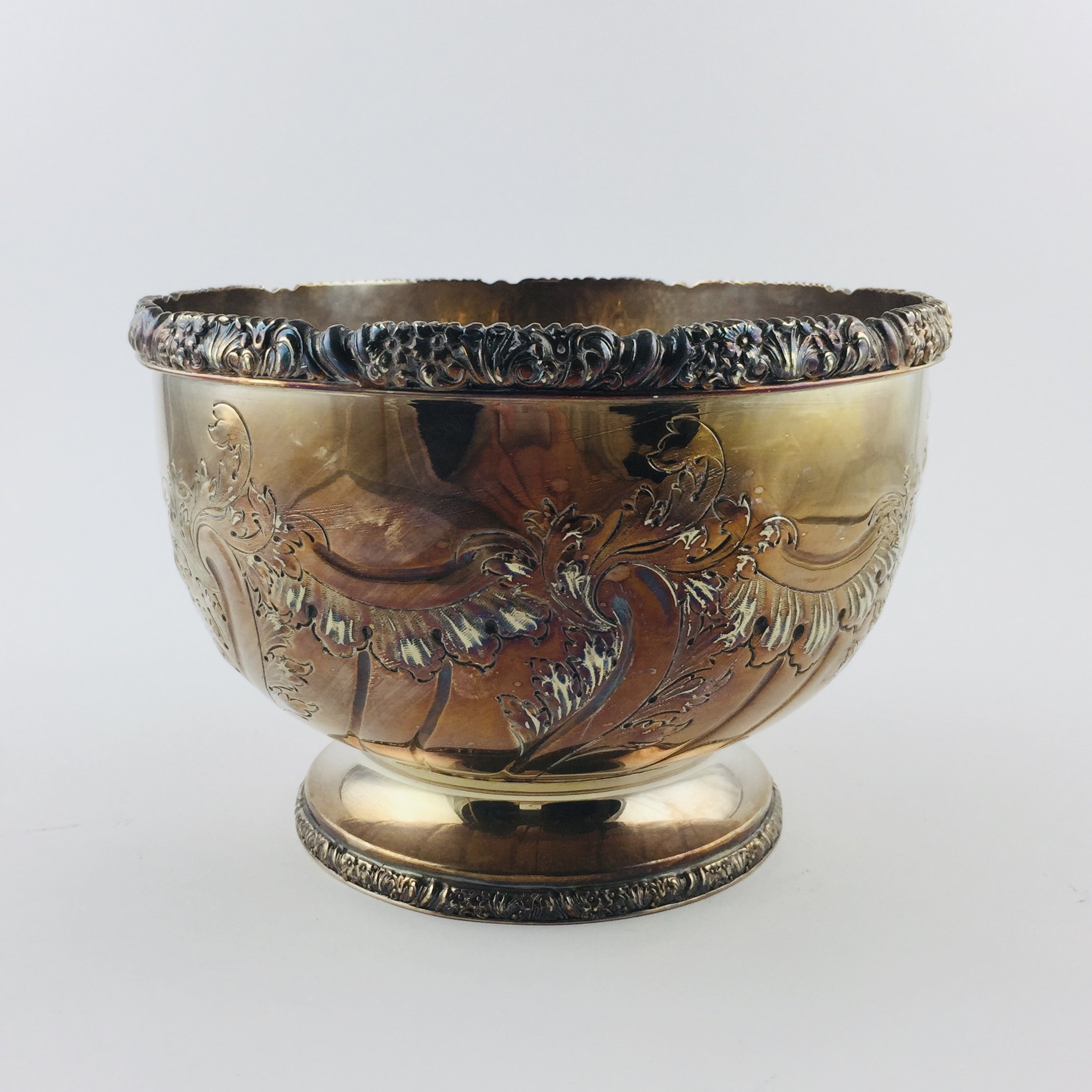 Centro de mesa en metal plateado