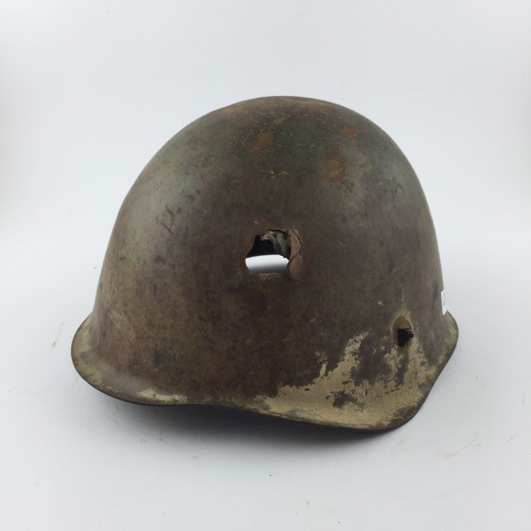 Casco militar polaco