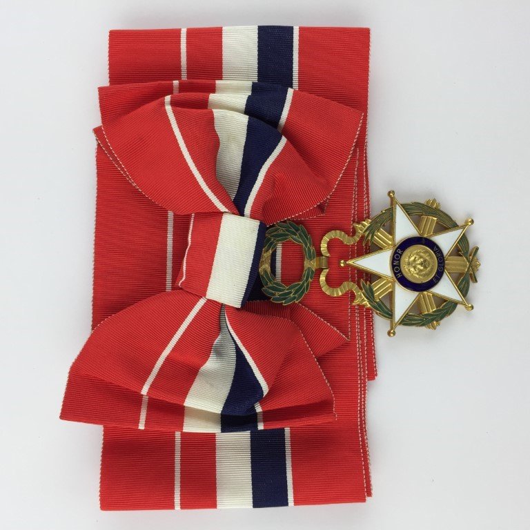 Set de condecoración paraguaya