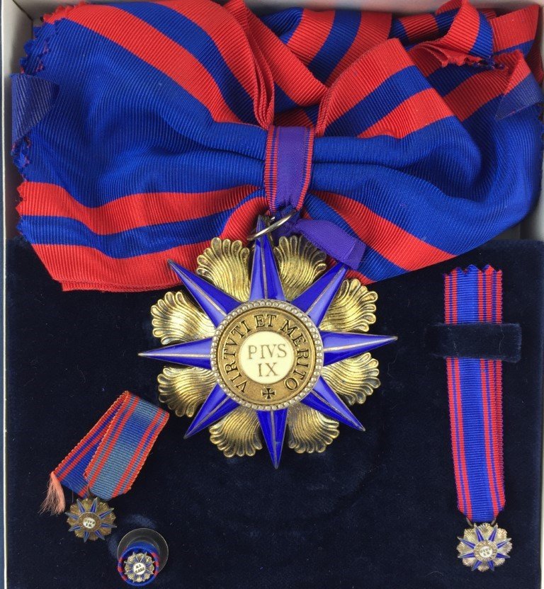 Set de condecoración vaticana