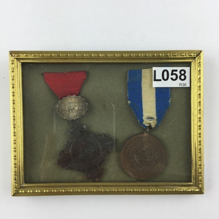 Dos condecoraciones de la Guerra del Paraguay