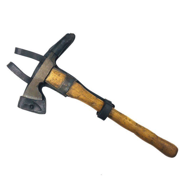 Hacha pico alemana