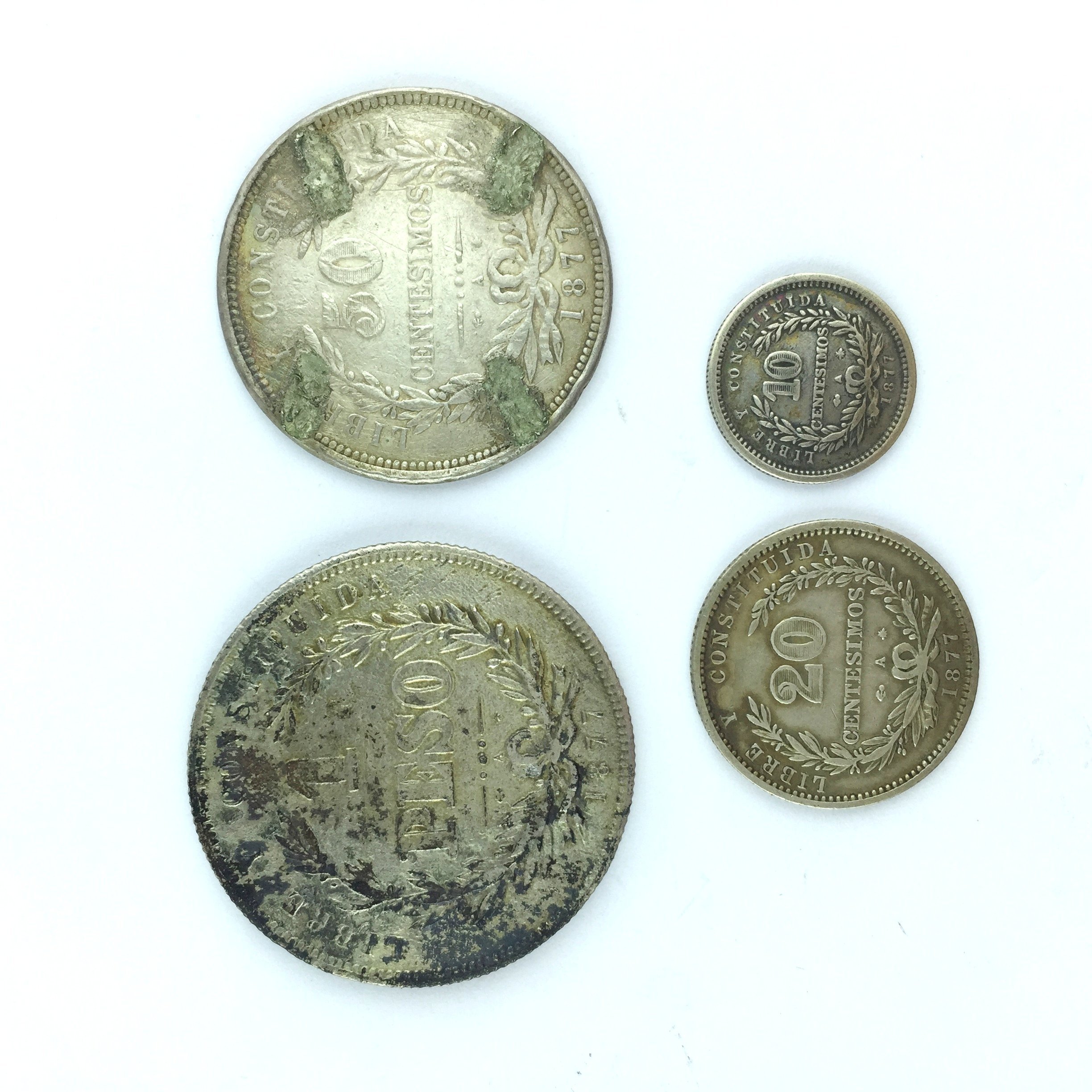 4 monedas uruguayas