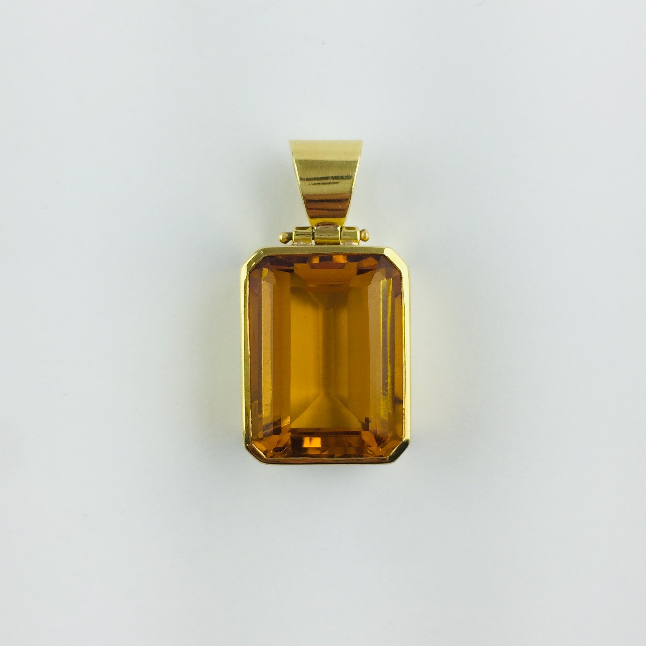 Colgante oro 18 K y citrino