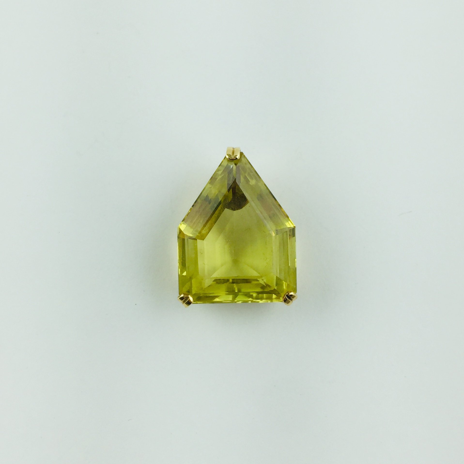 Colgante oro 18 K y berilo