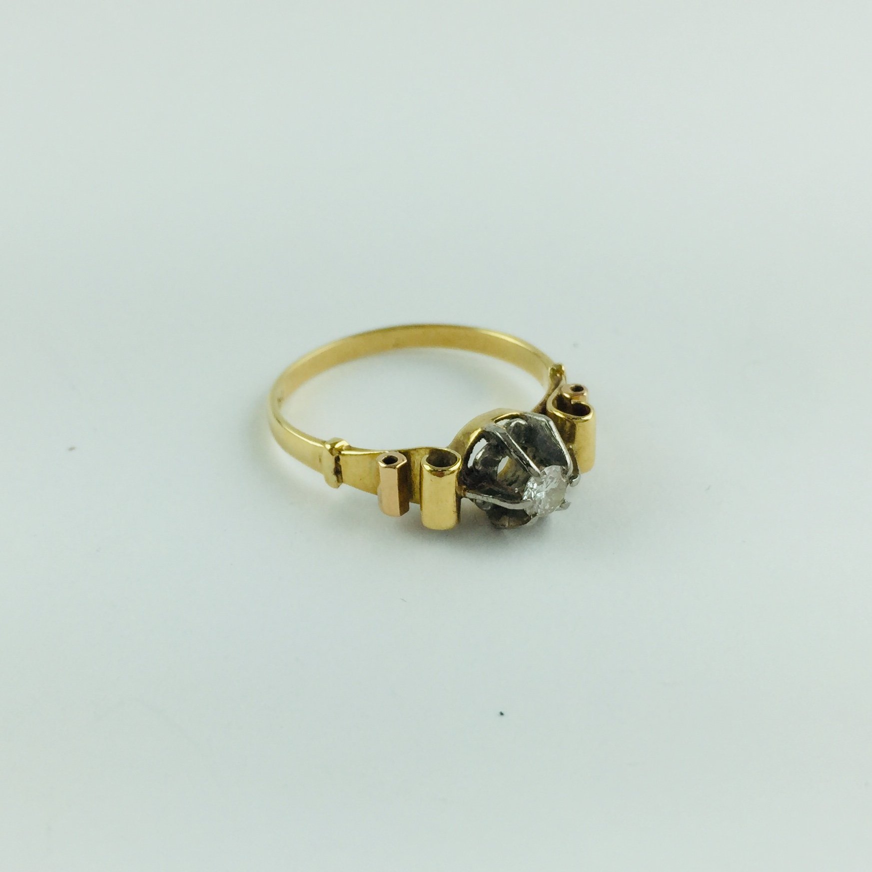 Anillo oro 18 K y brillante