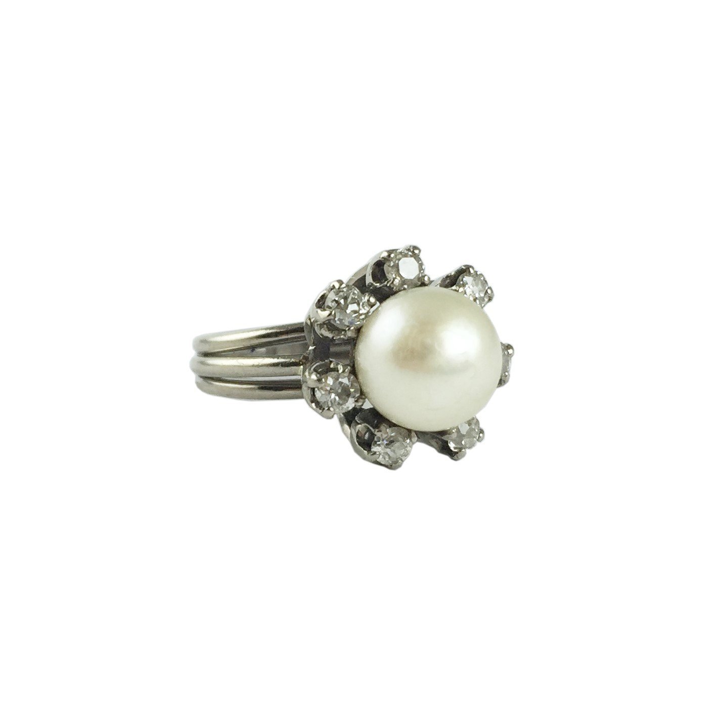 Anillo oro 18 K, perla y brillantes