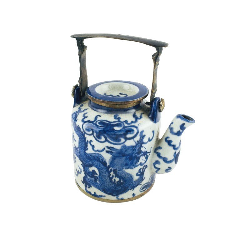 Tetera y caja chinas en porcelana