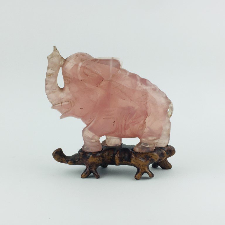 Talla china en cuarzo