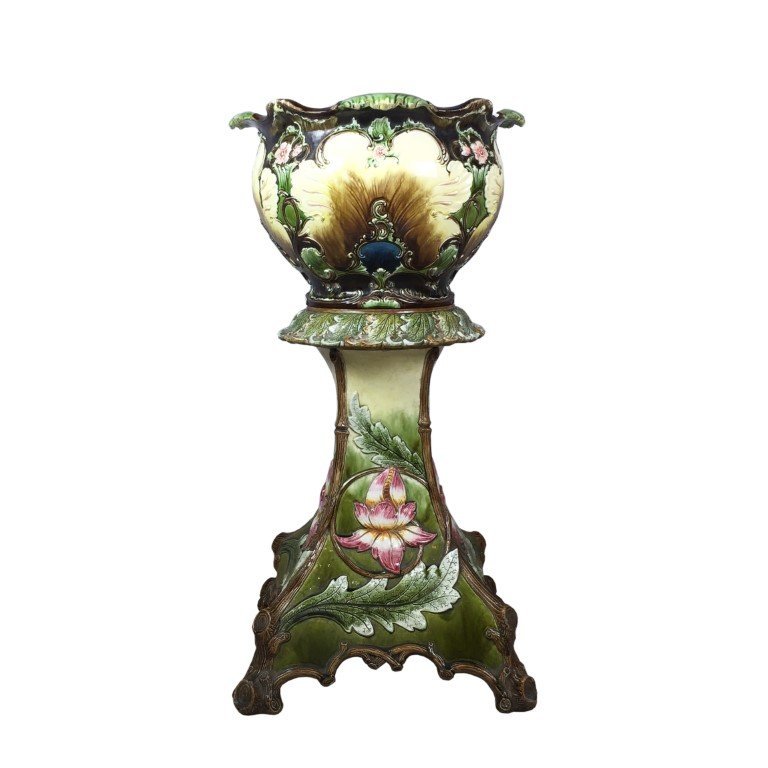 Macetero en mayólica