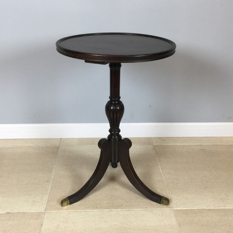 Mesa auxiliar inglesa