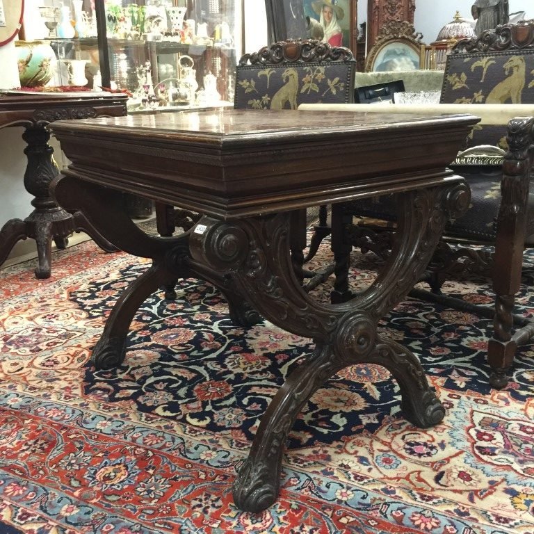 Mesa auxiliar inglesa