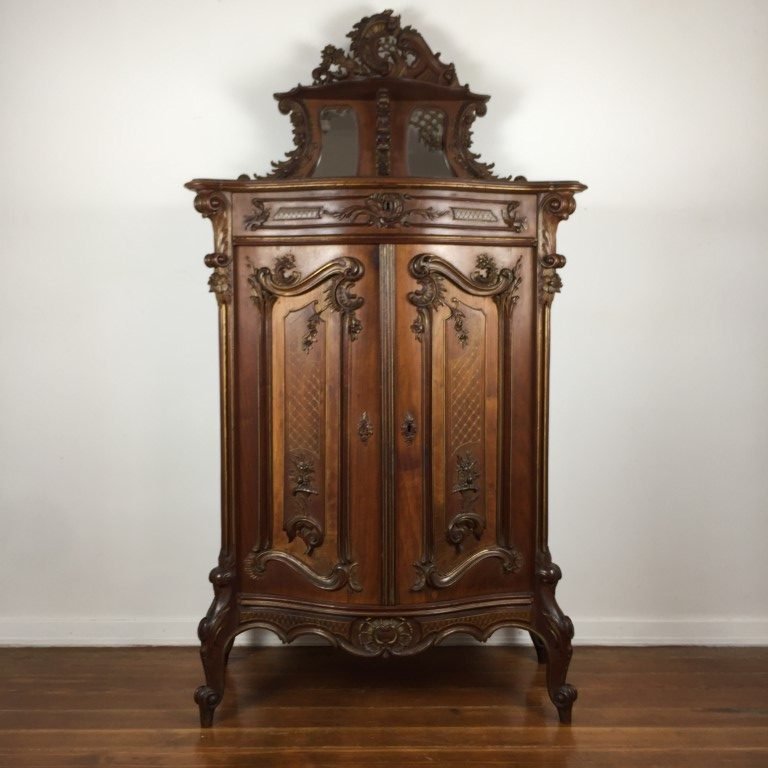 Mueble estilo Luis XV