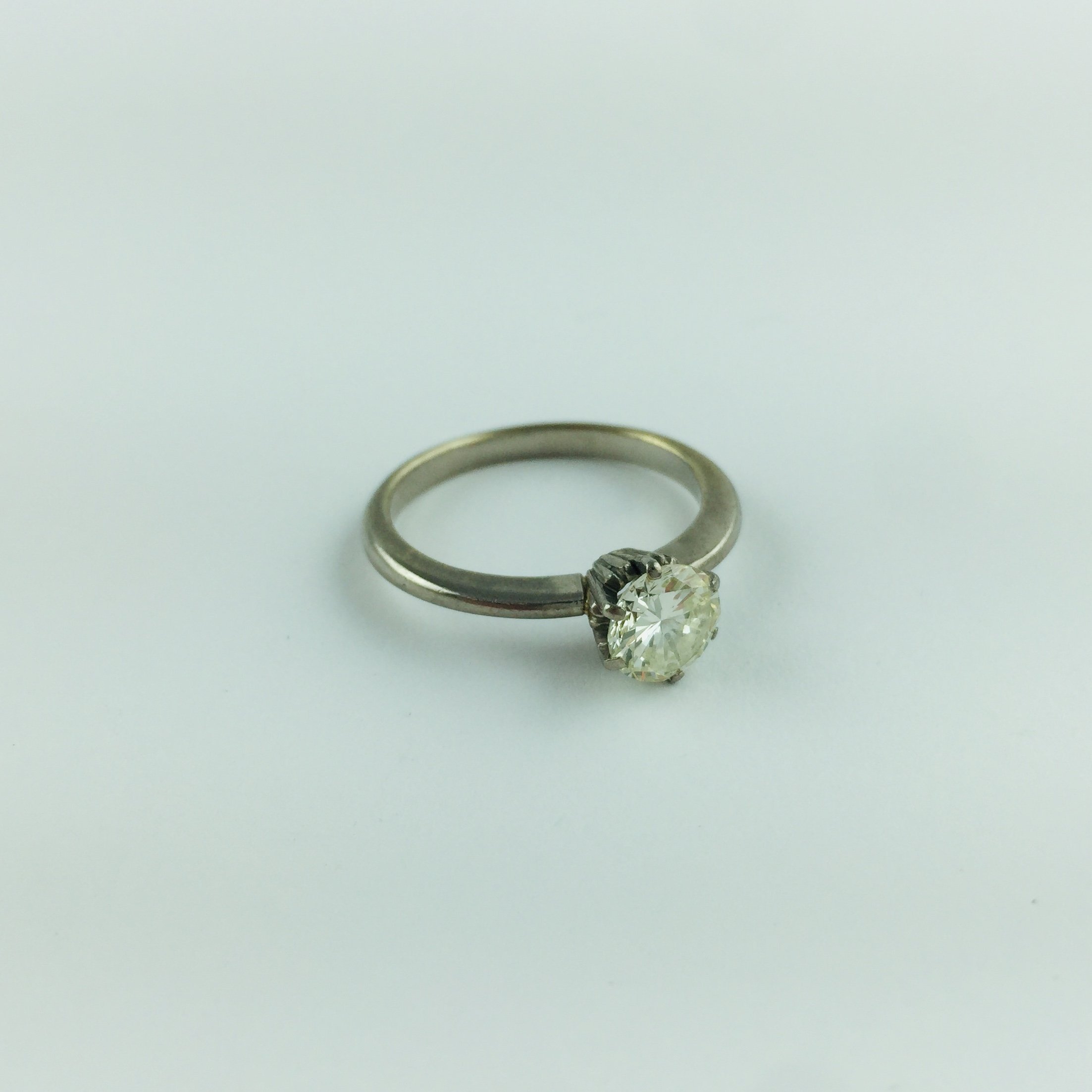 Anillo oro 18 K y brillante