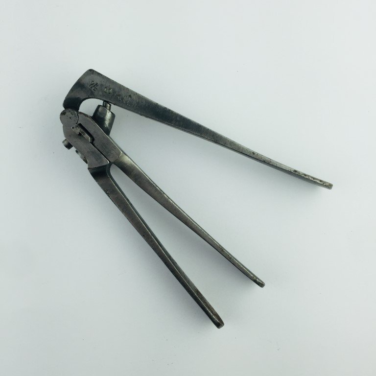 Pinza para fulminantes