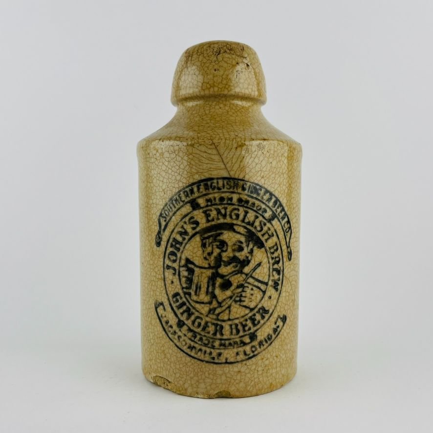 Tres botellas en gres