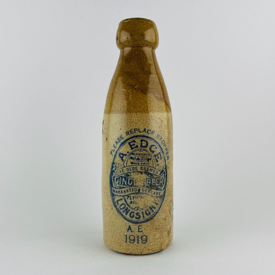 Tres botellas inglesas en gres