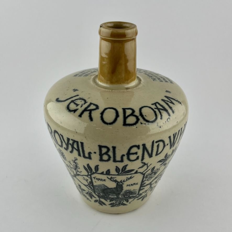 Tres botellas de whisky en gres - Imagen 15