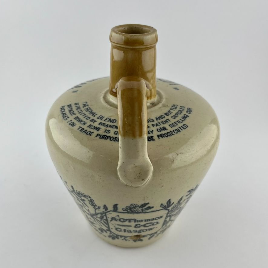 Tres botellas de whisky en gres - Imagen 16