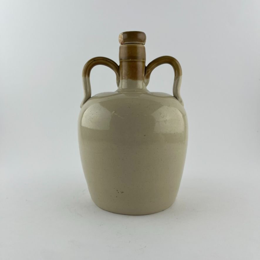 Tres botellas de whisky en gres - Imagen 11