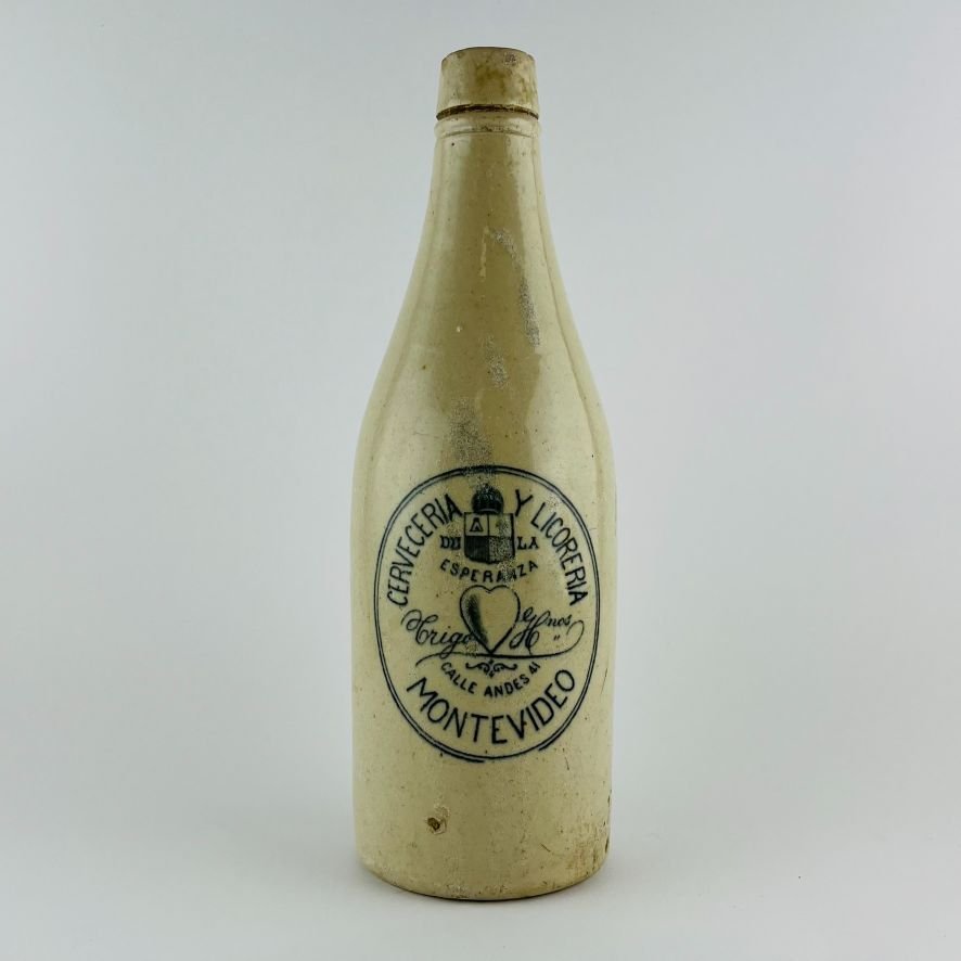 Botella uruguaya en gres