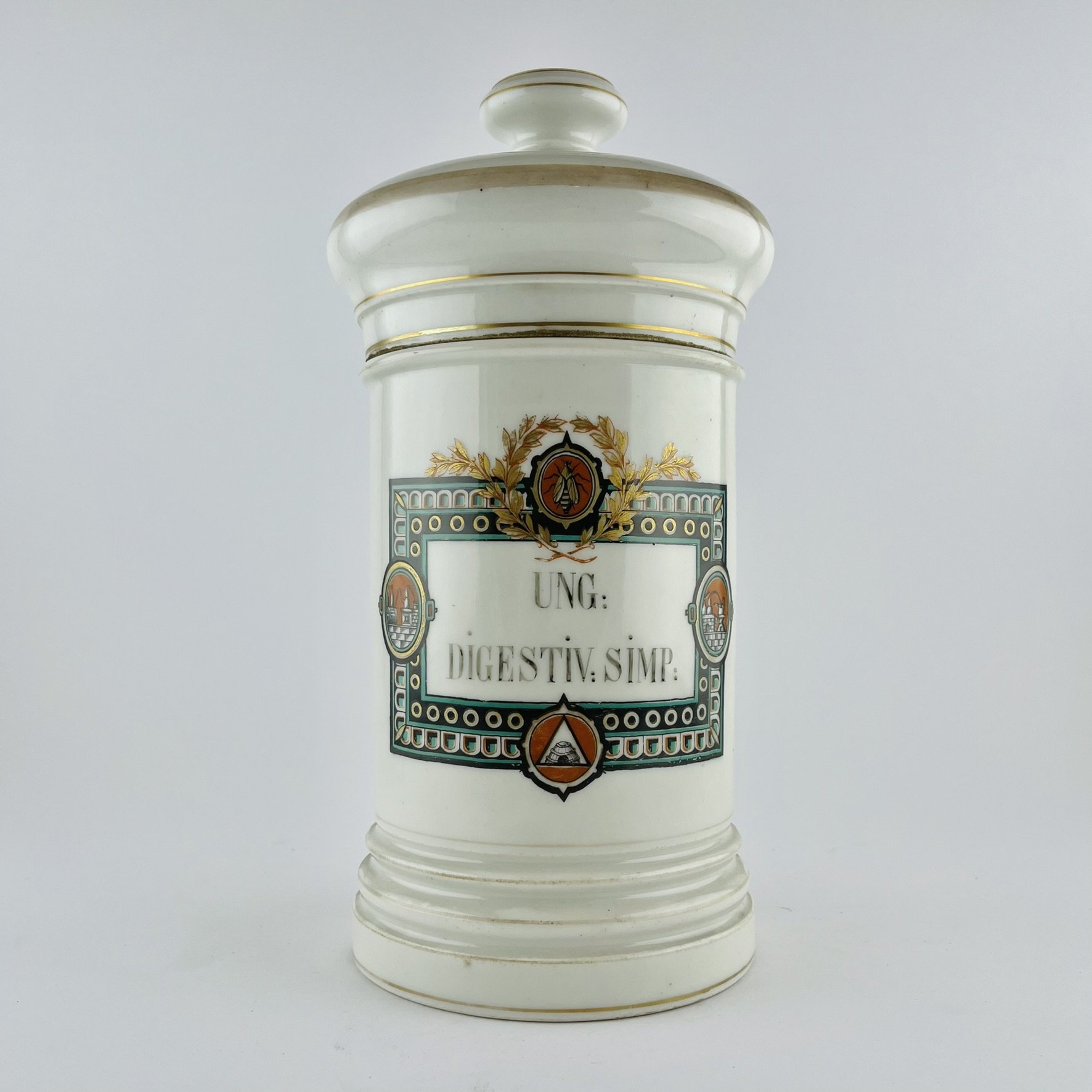 Cinco frascos de farmacia