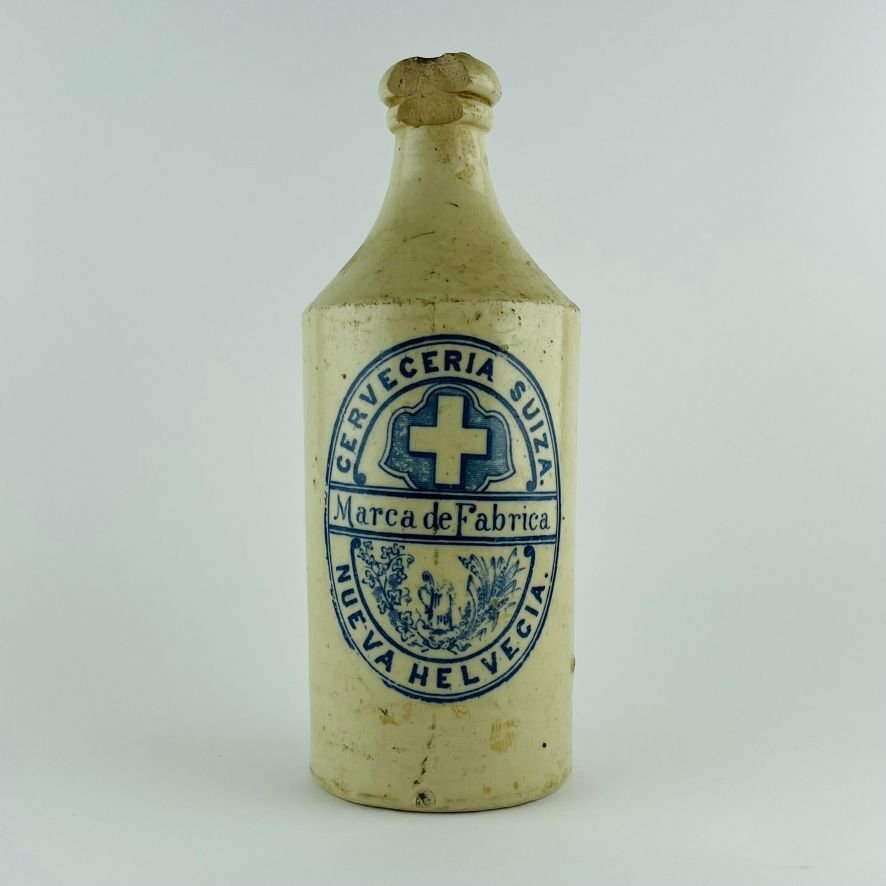 Botella uruguaya en gres