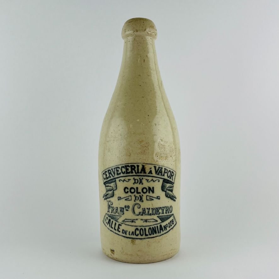 Botella uruguaya en gres