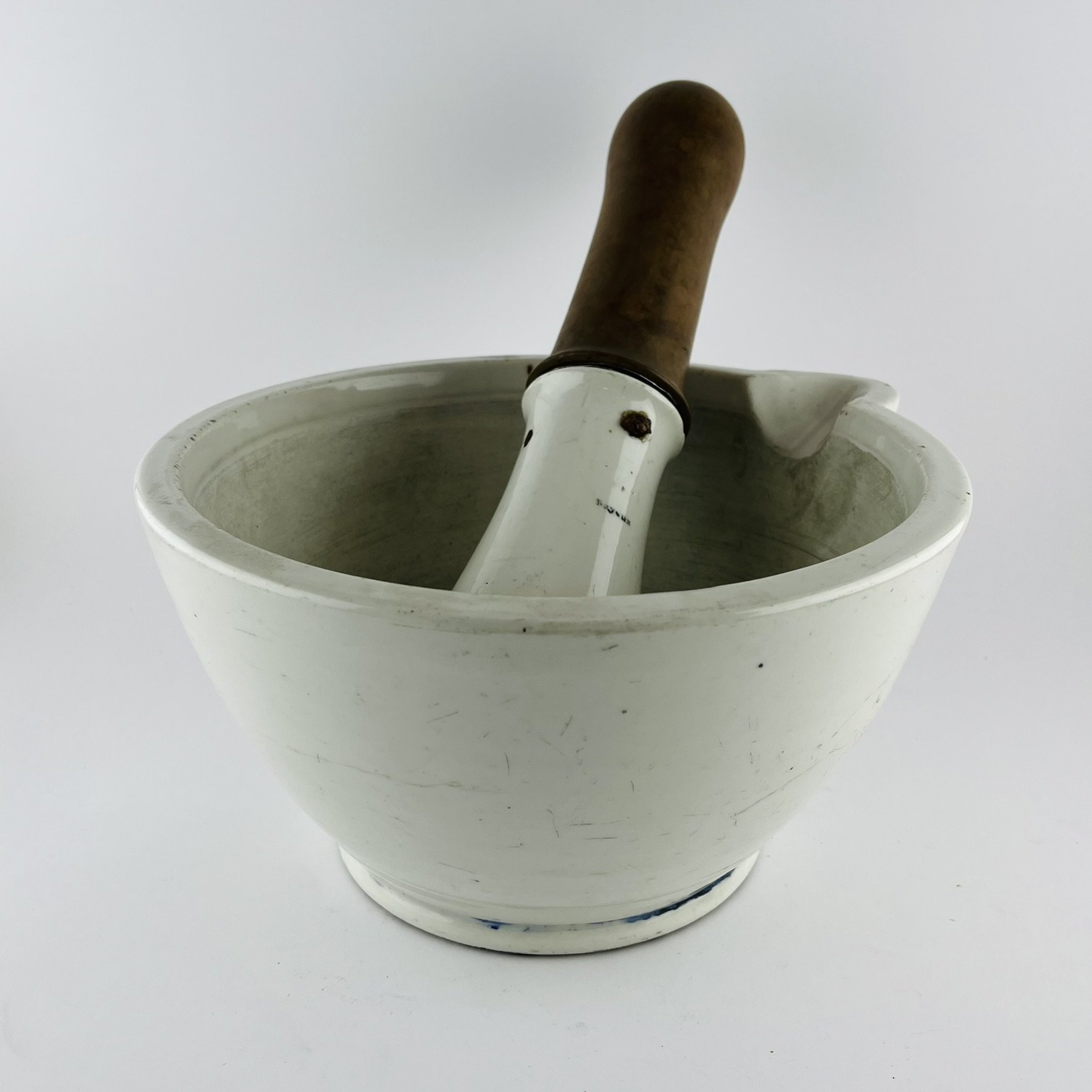 Mortero en porcelana