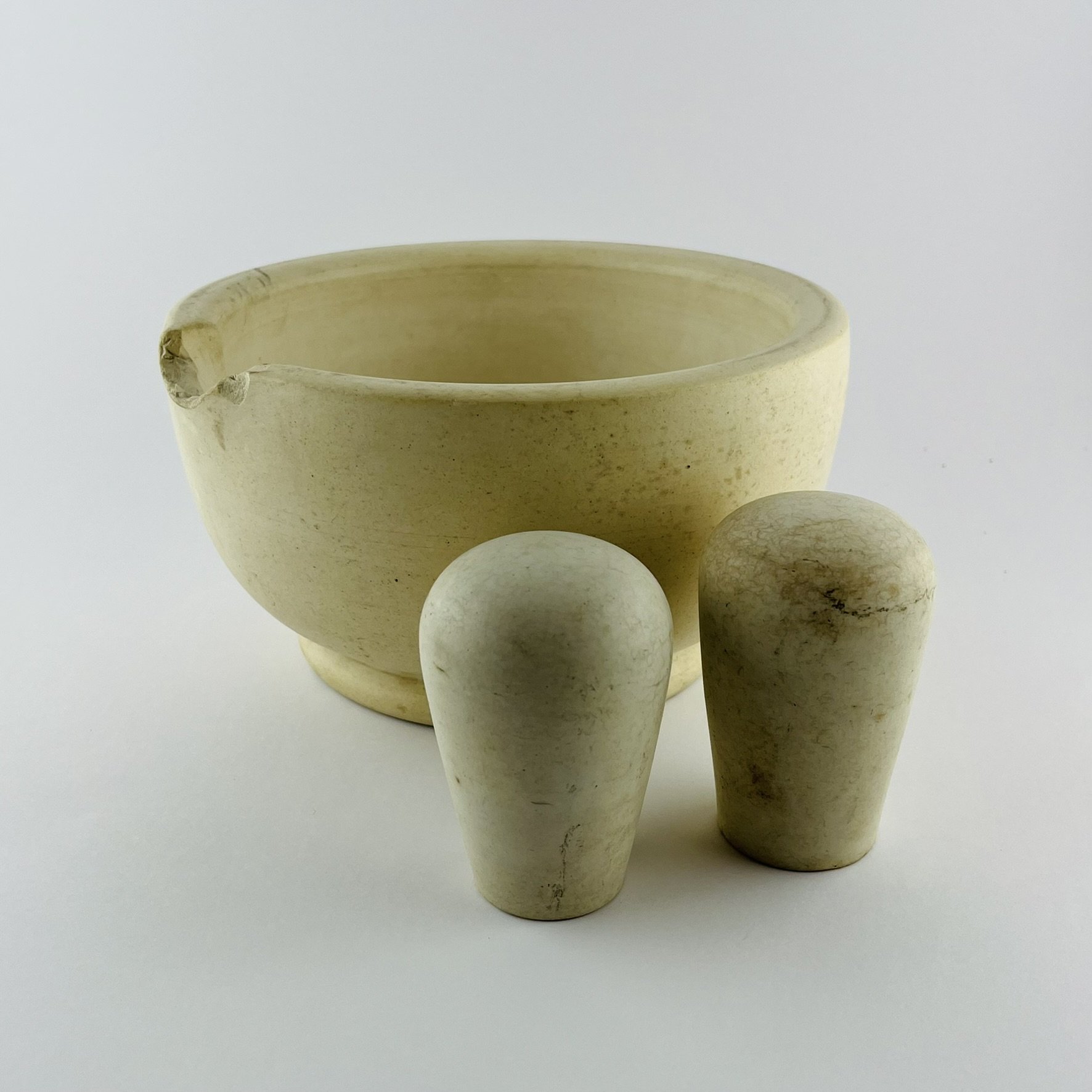 Mortero en porcelana