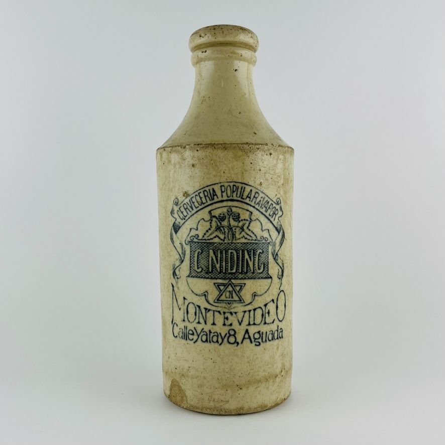 Botella uruguaya en gres