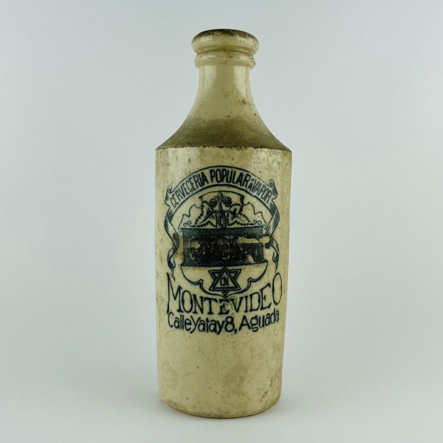 Botella uruguaya en gres