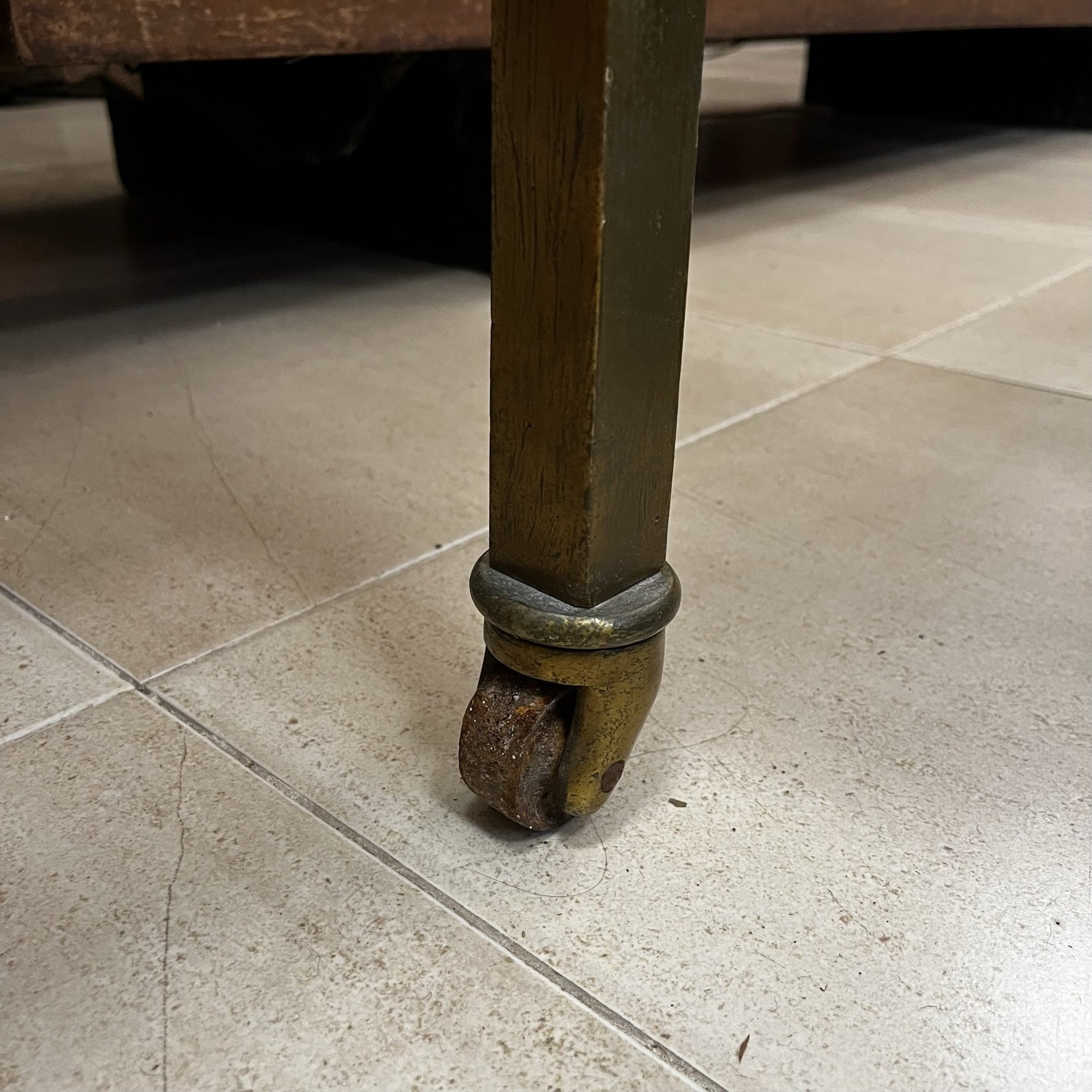 Vitrina en bronce dorado - Imagen 5