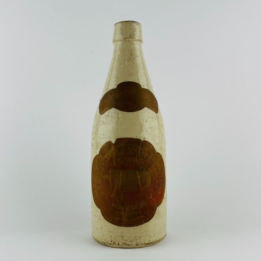 Botella uruguaya en gres