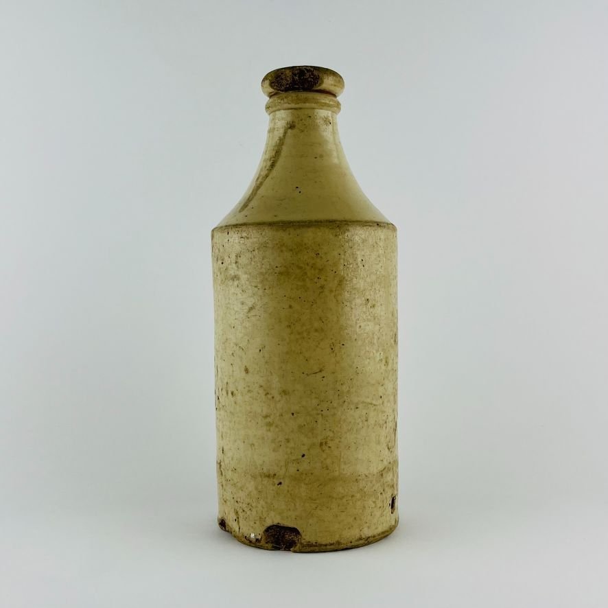 Botella uruguaya en gres