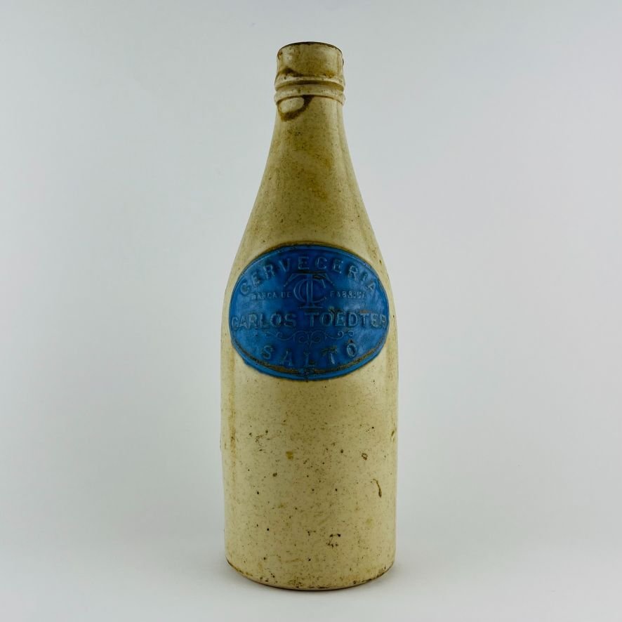 Botella uruguaya en gres