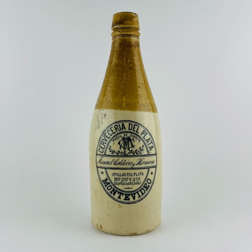 Botella uruguaya en gres