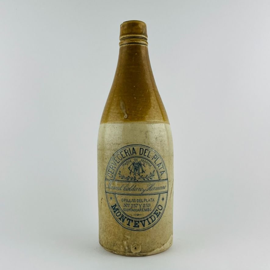 Botella uruguaya en gres