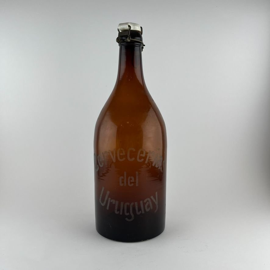 Botellón uruguayo en vidrio