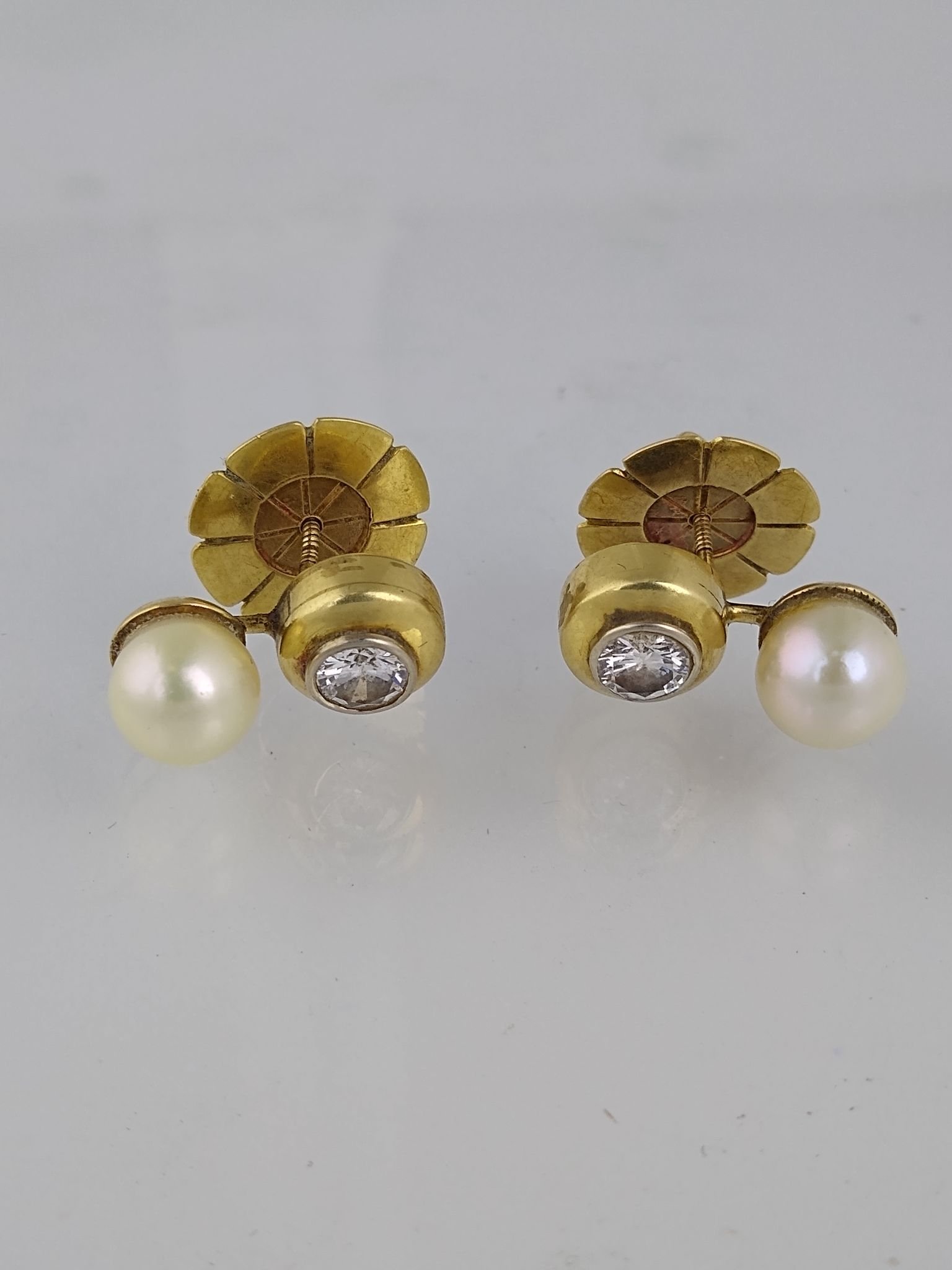 Caravanas oro 18 K, brillantes y perlas