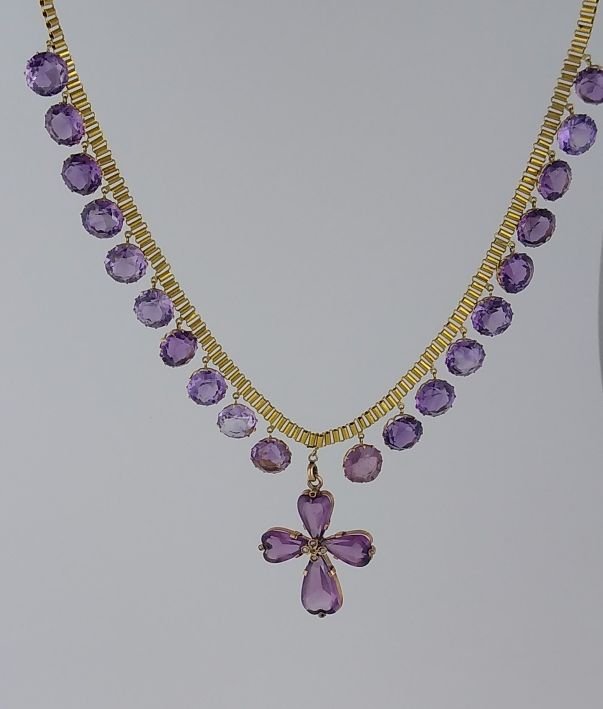 Gargantilla y colgante oro 18 K, piedras color y perlas