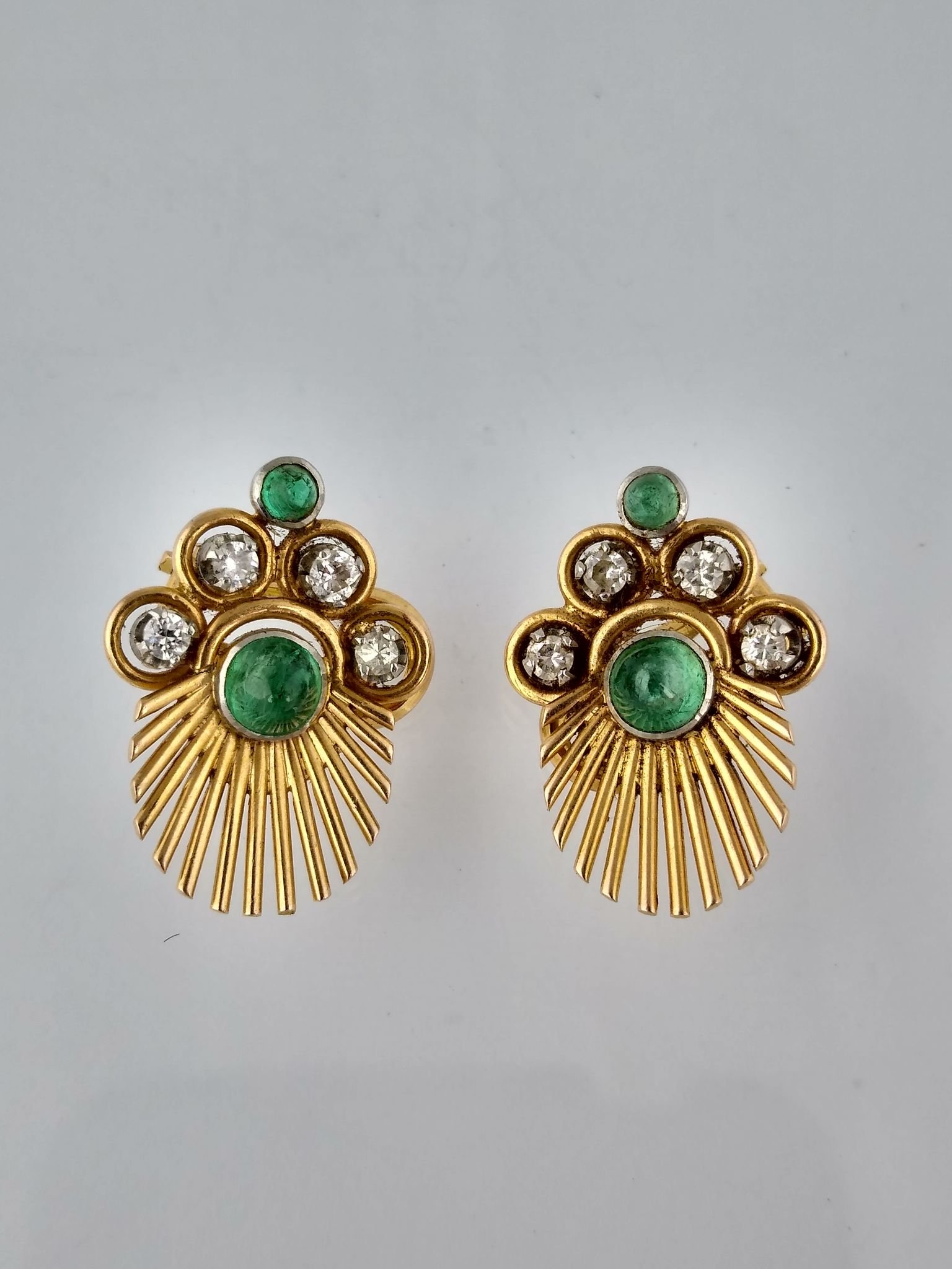 Caravanas oro 18 K, brillantes y esmerladas