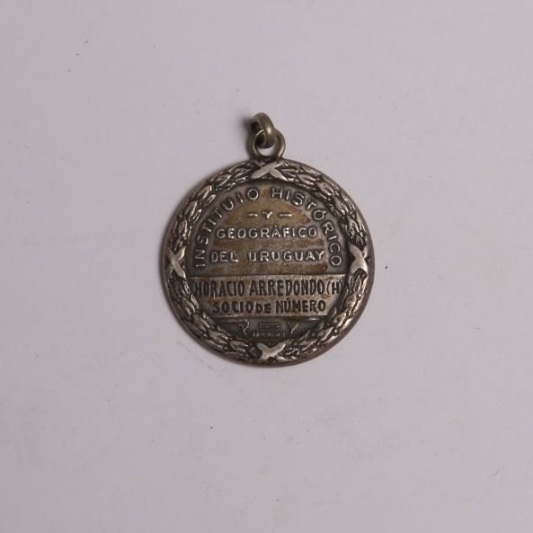Medalla uruguaya en plata - Imagen 2