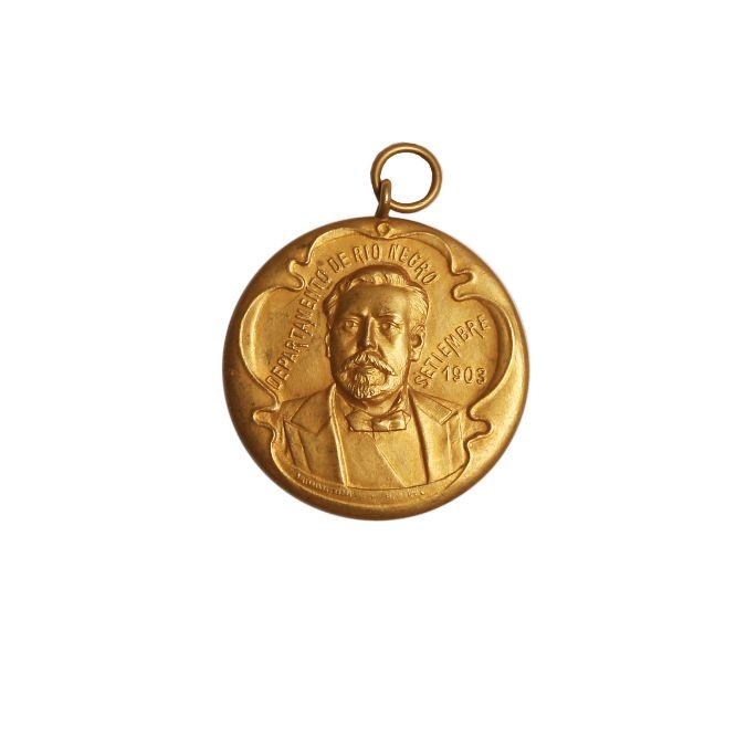 Medalla en oro 18 K José Batlle y Ordóñez