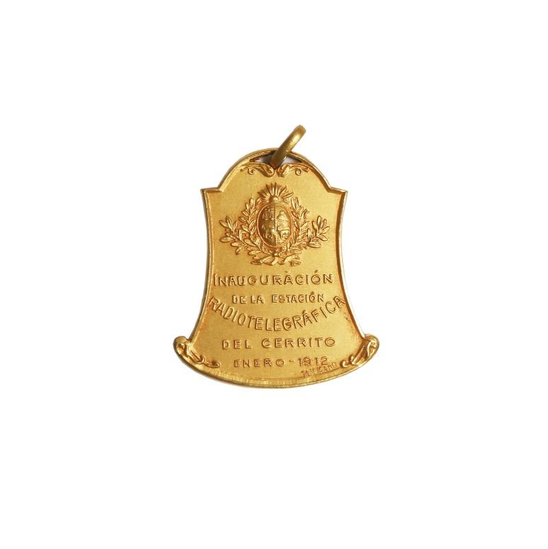 Medalla en oro 18 K José Batlle y Ordóñez